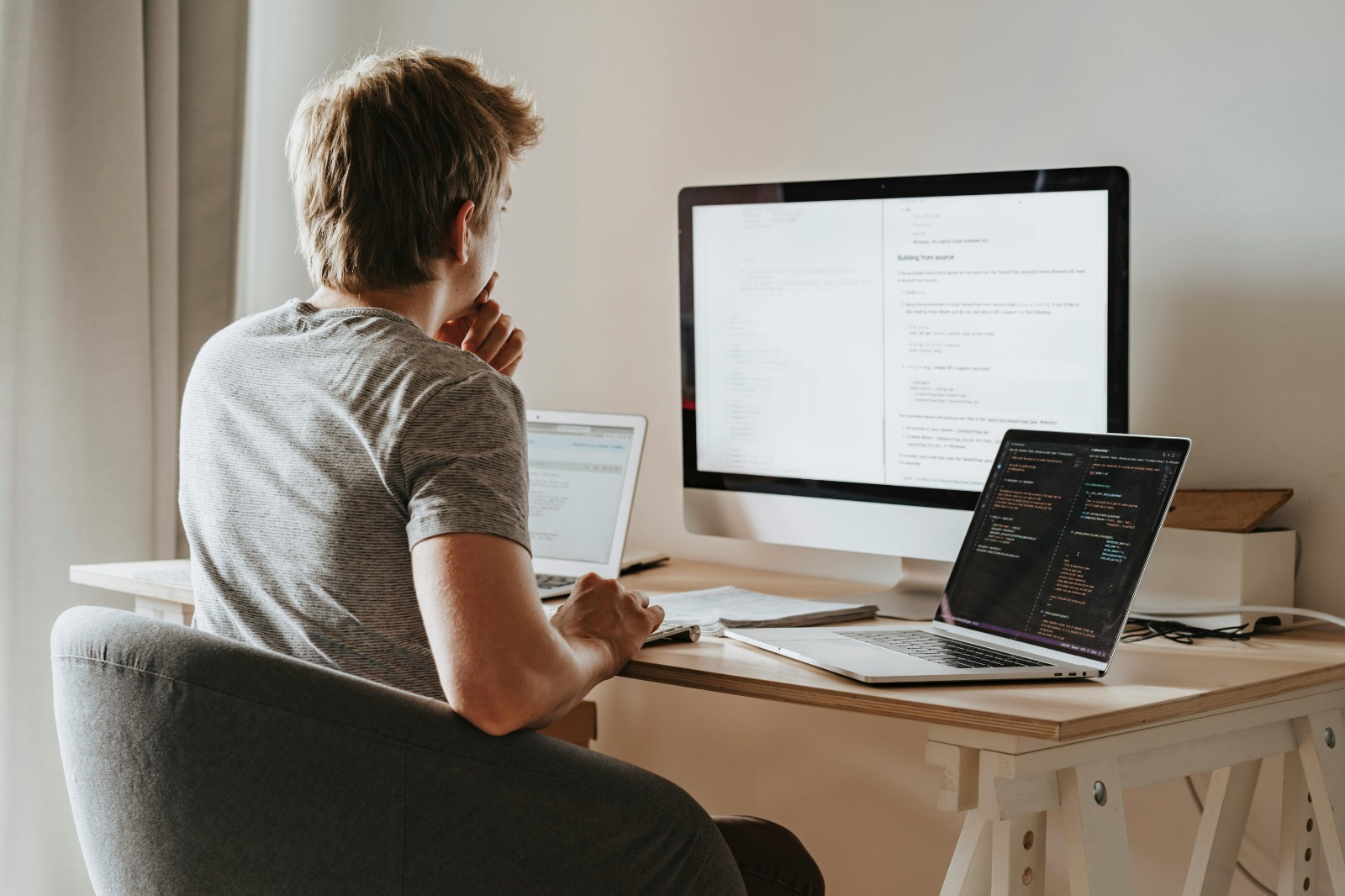 The Role of Technology in Modern Contract Management