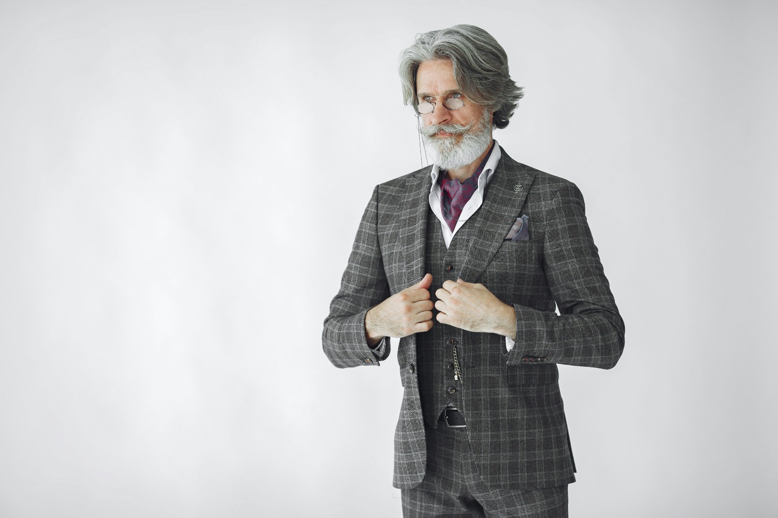THE ART OF MEN’S BESPOKE SUITS IN LOS ANGELES