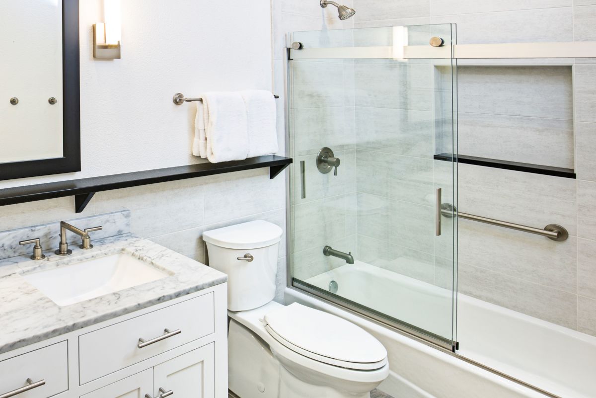 Frameless Sliding Shower Door Trends for 2025 Bathrooms