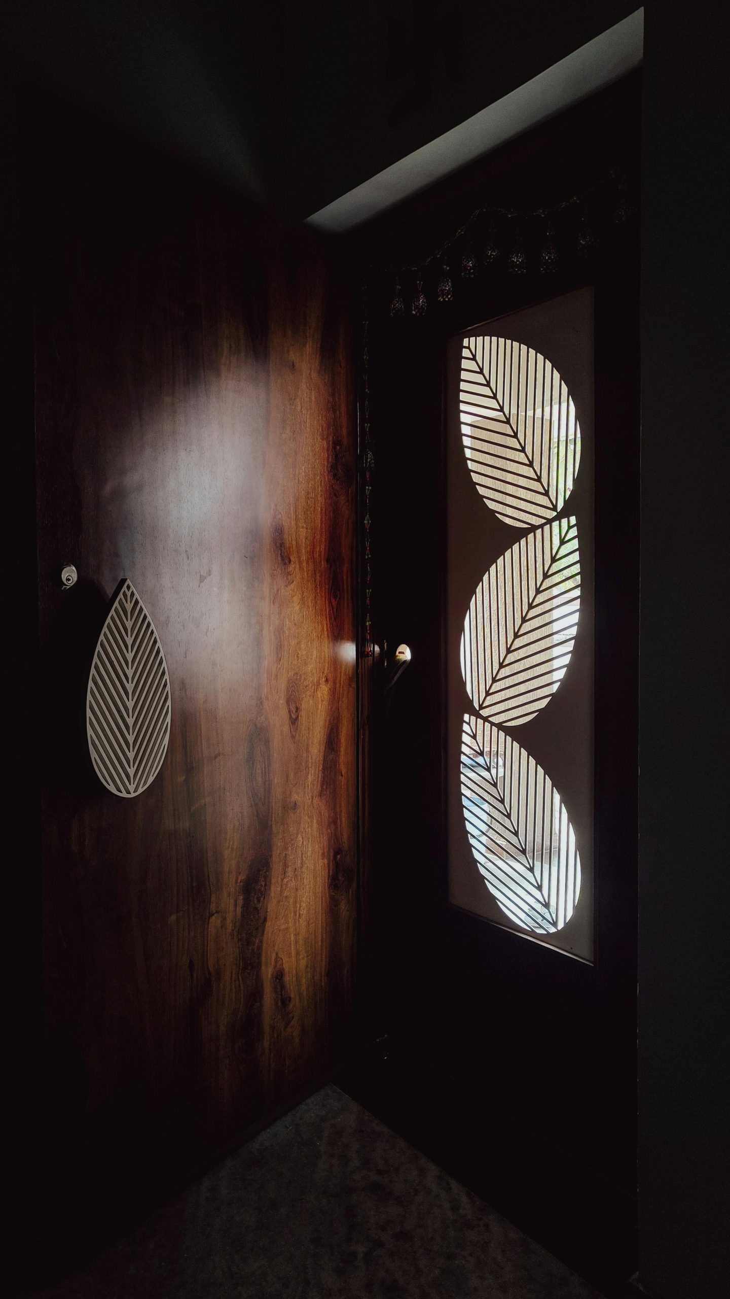 Mirror and LED Lights Designs That Stand Out